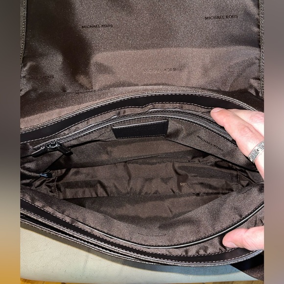 Auth:Jet Set Michael Kors Large Laptop Dossier Messenger Bag RFID (UNISEX) BNWOT - Picture 7 of 16